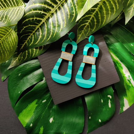 HOURGLASS EARRINGS | PASTEL AQUA